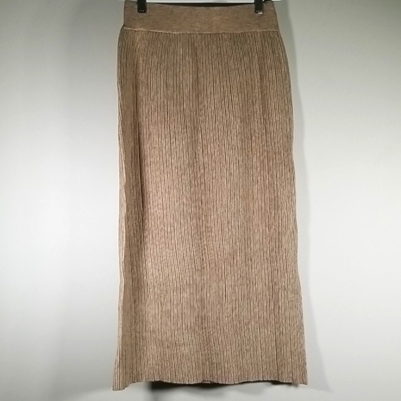 UCHUU Montréal Taupe Rib Knitted Straight Skirt - Picture 6 of 6